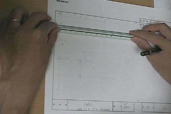 各階平面図をボールペンで清書する①